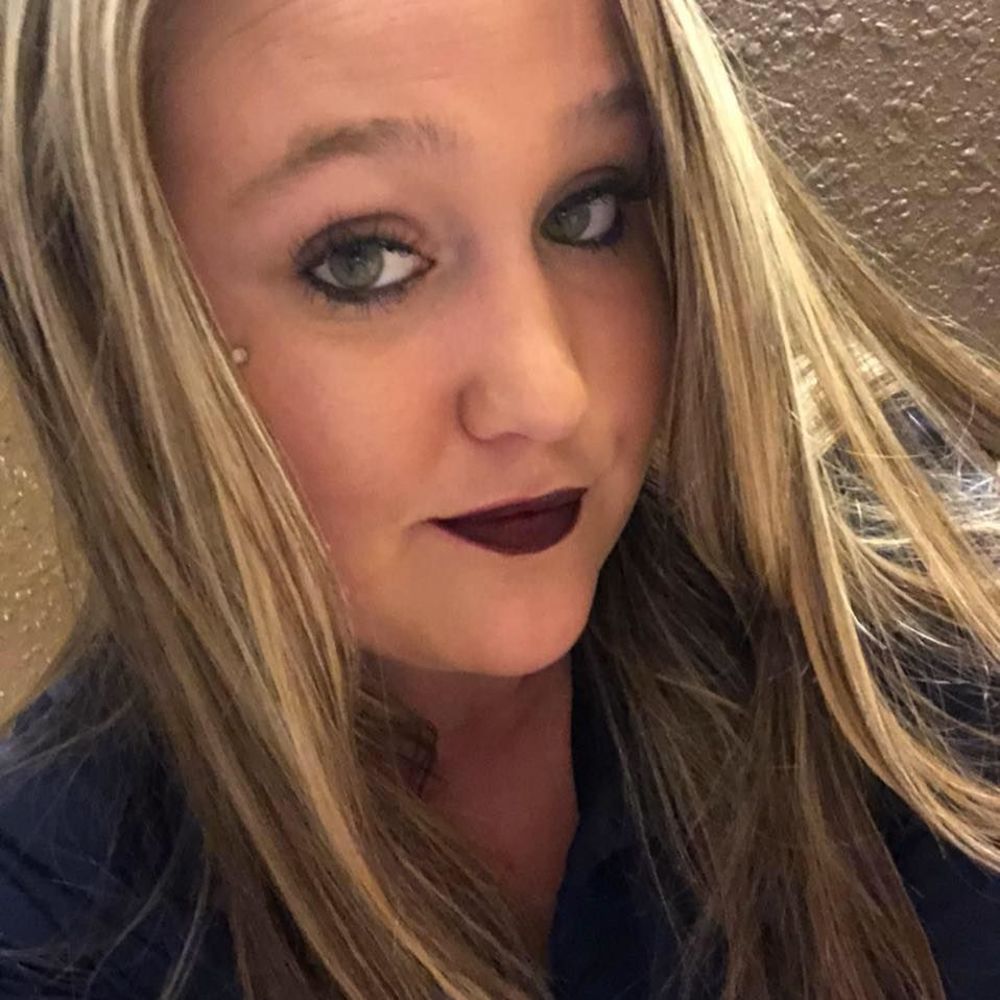 Meet your Posher, Ambree
